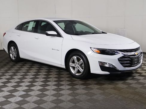Used 2023 Chevrolet Malibu LT FWD image 43