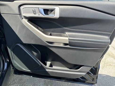 Used 2022 Ford Explorer Limited w/ Equipment Group 301A image 62