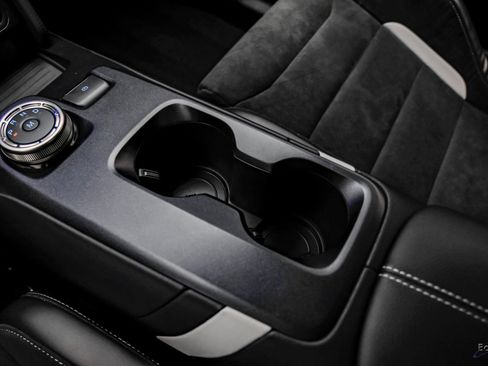 Used 2022 Ford Mustang Shelby GT500 w/ Carbon Fiber Track Pack image 68