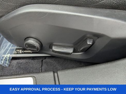 Used 2023 Volvo S60 T8 Plus image 22