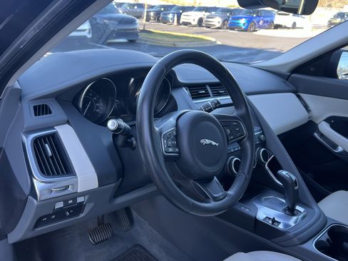 Used 2020 Jaguar E-PACE image 18