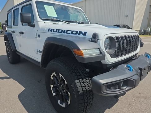 Used 2024 Jeep Wrangler Unlimited Rubicon 4xe AWD/4WD image 3