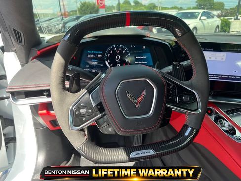Used 2024 Chevrolet Corvette Z06 RWD image 16