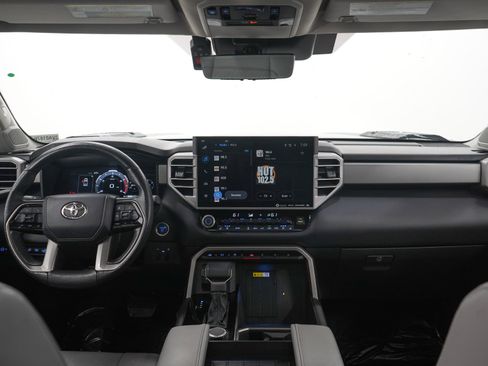 Used 2023 Toyota Tundra Limited AWD/4WD image 18