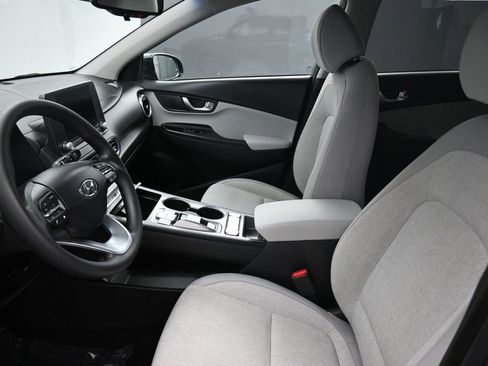 Used 2023 Hyundai Kona SE w/ Cargo Package FWD image 8