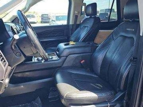 Used 2021 Ford Expedition Max Platinum AWD/4WD image 5