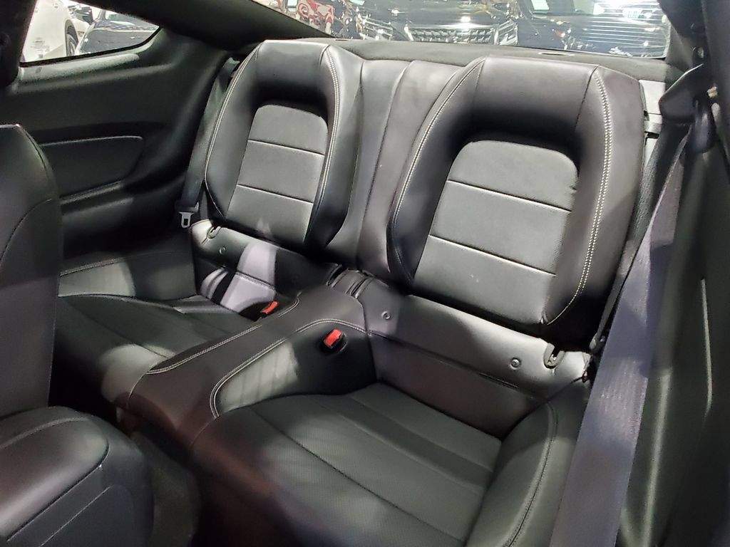Used 2017 Ford Mustang GT Premium w/ GT Performance Package RWD image 21