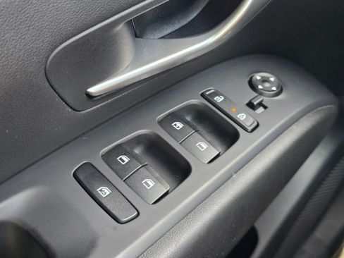 Certified 2024 Hyundai Santa Cruz SE FWD image 24