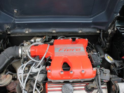 Used 1987 Pontiac Fiero GT RWD image 18