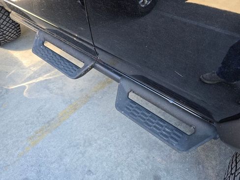 Used 2023 Ford Bronco Wildtrak image 21