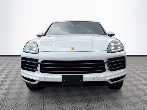 Used 2020 Porsche Cayenne w/ Premium Package image 2
