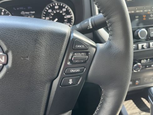 Used 2025 Nissan Frontier SV w/ SV Convenience Package image 22