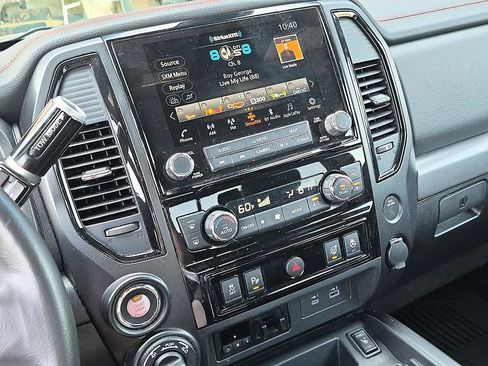 Used 2023 Nissan Titan PRO-4X w/ Pro-4x Convenience Package AWD/4WD image 20
