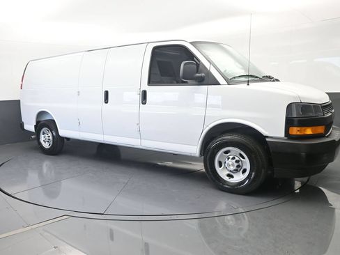 New 2026 Chevrolet Express 2500 Extended w/ Driver Convenience Package RWD image 8