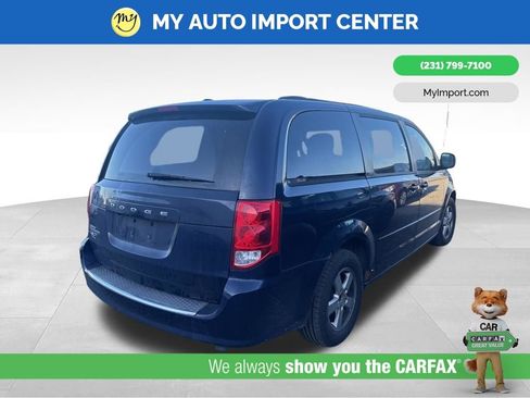 Used 2012 Dodge Grand Caravan SXT w/ Entertainment Group 1 FWD image 5
