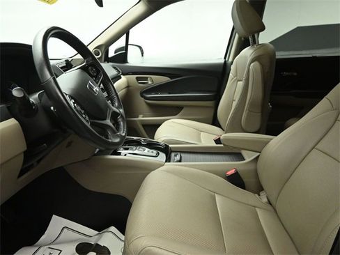 Used 2019 Honda Pilot Elite image 9