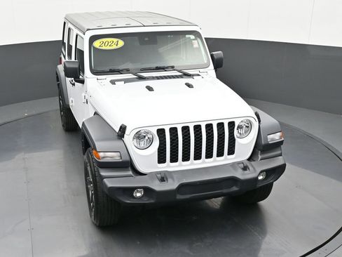 Used 2024 Jeep Wrangler Unlimited Sport AWD/4WD image 51
