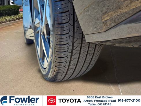 Used 2023 Hyundai Elantra Limited FWD image 28