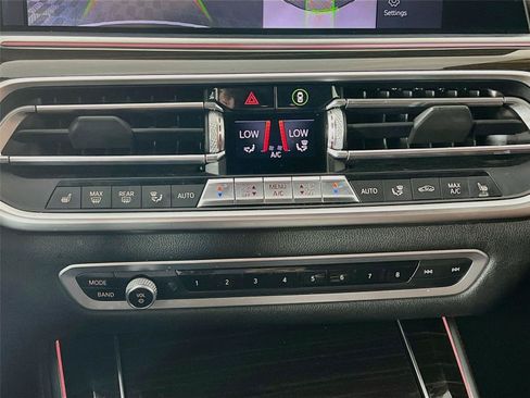 Used 2020 BMW X5 xDrive40i w/ Premium Package AWD/4WD image 15