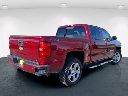 Used 2018 Chevrolet Silverado 1500 LT w/ All Star Edition image 22