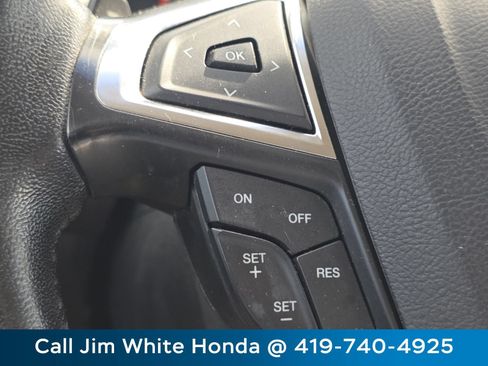 Used 2017 Ford Edge SEL FWD image 31