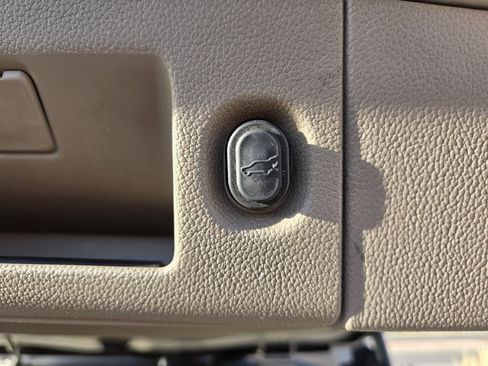 Used 2016 Chevrolet Tahoe LT w/ Luxury Package image 13