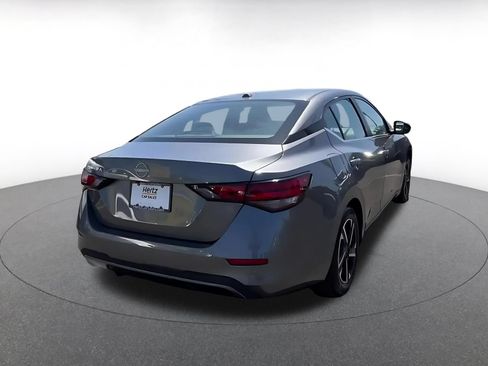 Used 2025 Nissan Sentra SV FWD image 14