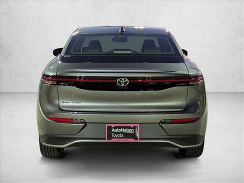 New 2026 Toyota Crown XLE image 8