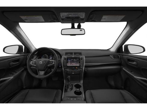 Used 2015 Toyota Camry LE image 8