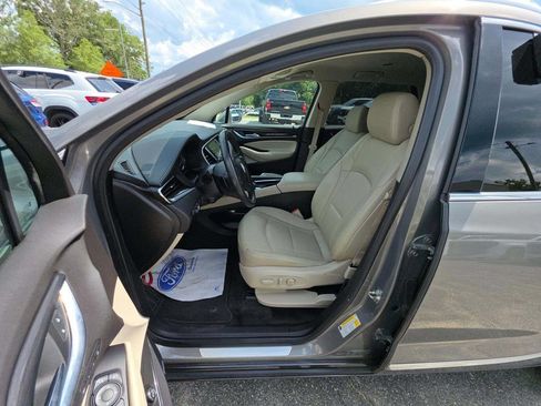 Used 2019 Buick Enclave Premium FWD image 2