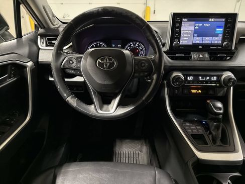 Used 2019 Toyota RAV4 XLE Premium w/ Advanced Technology Package AWD/4WD image 11