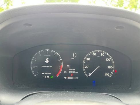 Used 2025 Honda HR-V LX image 12