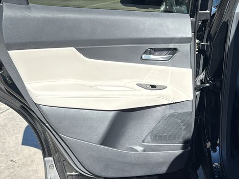 Used 2025 Nissan Murano SV image 15