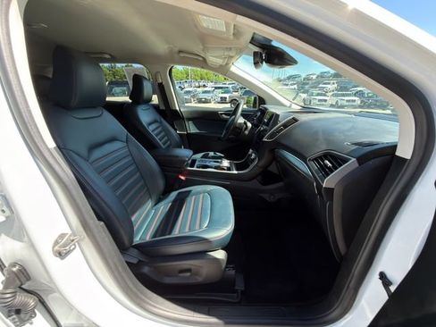 Used 2024 Ford Edge SEL w/ Sport Appearance Package AWD/4WD image 9