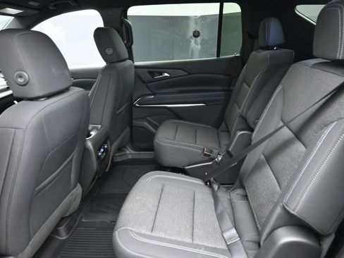 New 2026 Chevrolet Traverse LT w/ Driver Confidence Package image 14