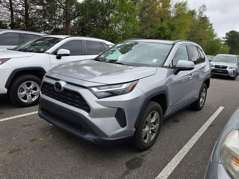 Used 2023 Toyota RAV4 XLE w/ Convenience Package image 14