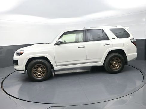 Used 2023 Toyota 4Runner Limited AWD/4WD image 50