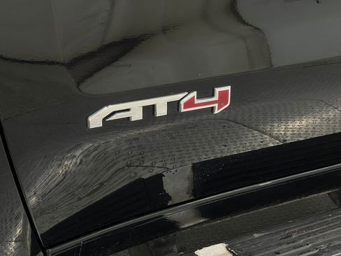 Used 2019 GMC Sierra 1500 AT4 image 39