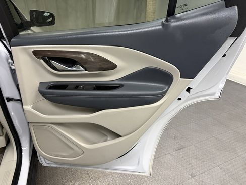 Used 2023 GMC Terrain Denali image 20