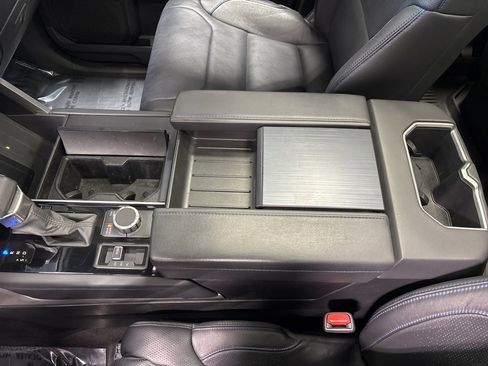 Used 2022 Toyota Tundra Platinum image 29