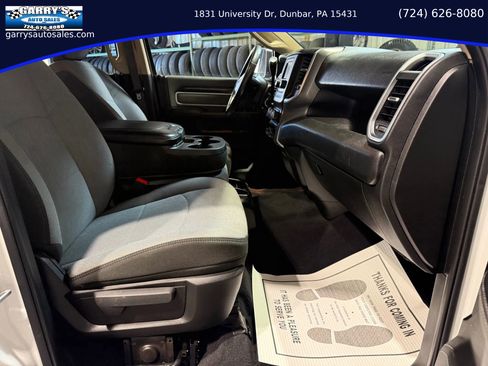 Used 2019 RAM 3500 Big Horn image 24