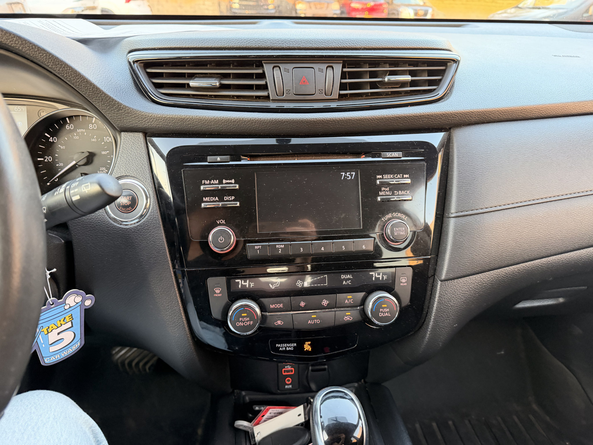 Certified 2017 Nissan Rogue SV AWD/4WD image 11