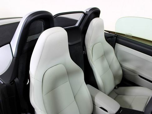 Certified 2025 Porsche 718 Boxster GTS RWD image 25