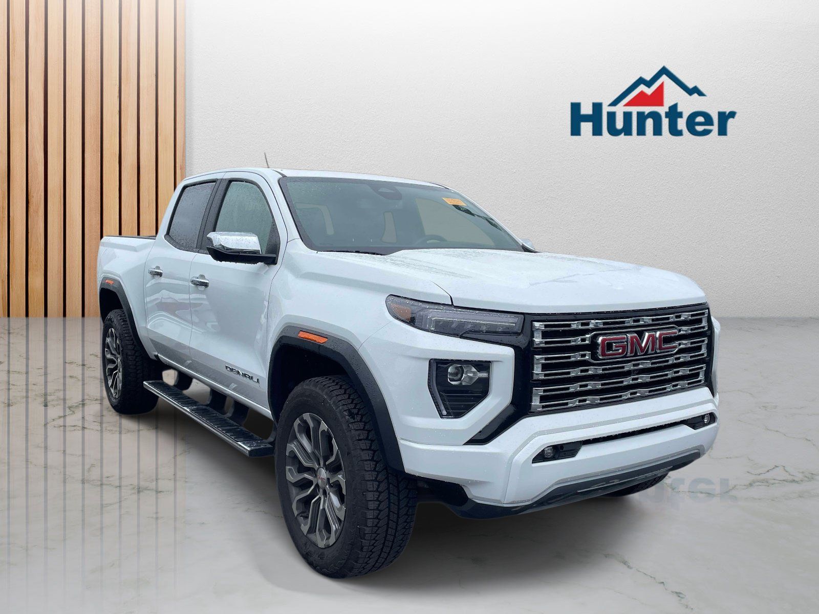 Used 2026 GMC Canyon Denali AWD/4WD image 1
