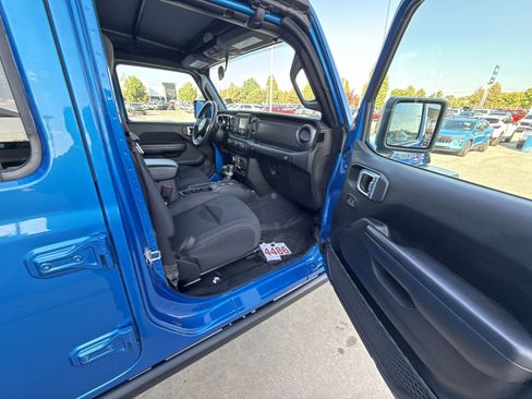 Used 2021 Jeep Wrangler Unlimited Sport image 46