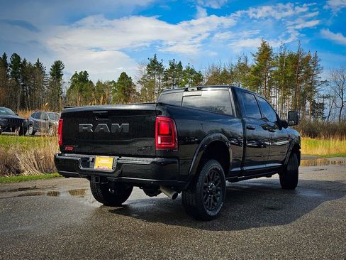 Certified 2025 RAM 2500 Limited AWD/4WD image 3