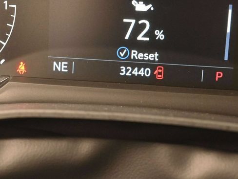 Used 2024 Cadillac XT5 Premium Luxury FWD image 34