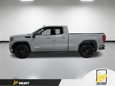 Used 2024 GMC Sierra 1500 Elevation AWD/4WD image 11