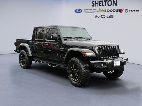 Used 2022 Jeep Gladiator Overland image 7