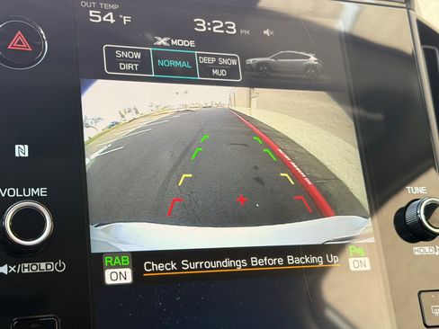 Used 2025 Subaru Crosstrek 2.5i Limited w/ Crosstrek Mirror Package image 19